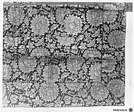 七条袈裟　牡丹唐草文様|Seven-Panel Buddhist Monk’s Vestment (Shichijō kesa) with Peony Arabesque