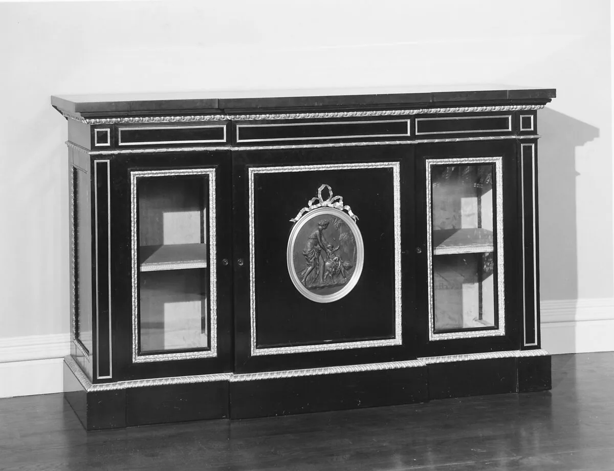 Cabinet — Léon Marcotte