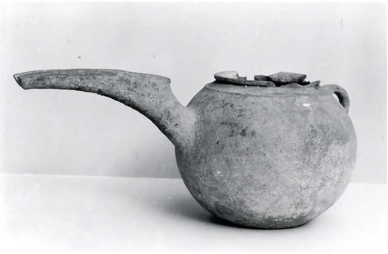 Spouted jar — Unknown