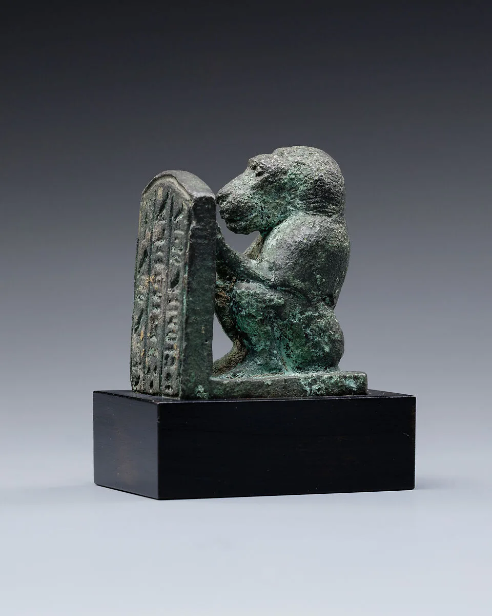 Baboon holding an inscribed stela dedicated to Iretherukhef — Unknown