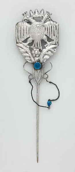 Mantle Pin (ttipqui) — Unknown