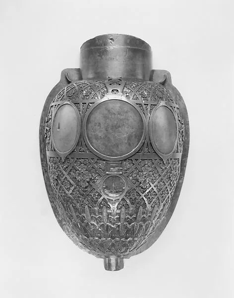 Full-size pattern for facsimile of front half of body of Bryant Vase — Tiffany & Co.