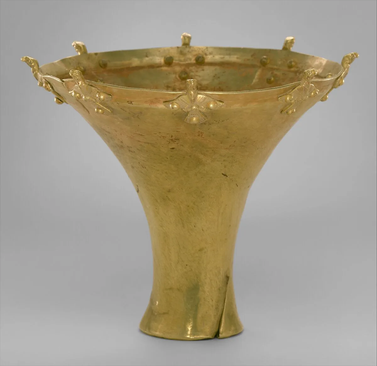 Beaker with birds on the rim — Unknown