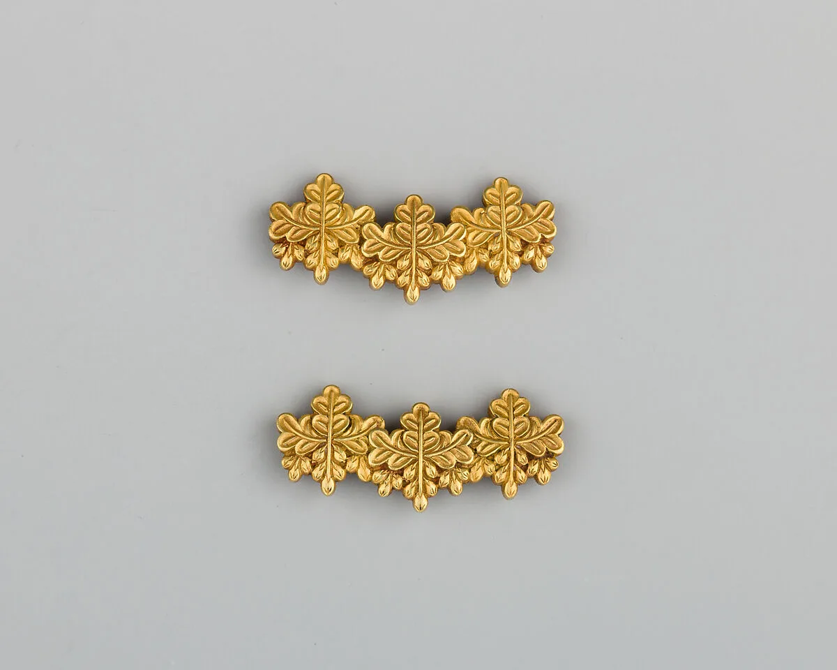 Pair of Sword-Grip Ornaments (Menuki) — Unknown