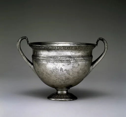 Silver skyphos (drinking cup)