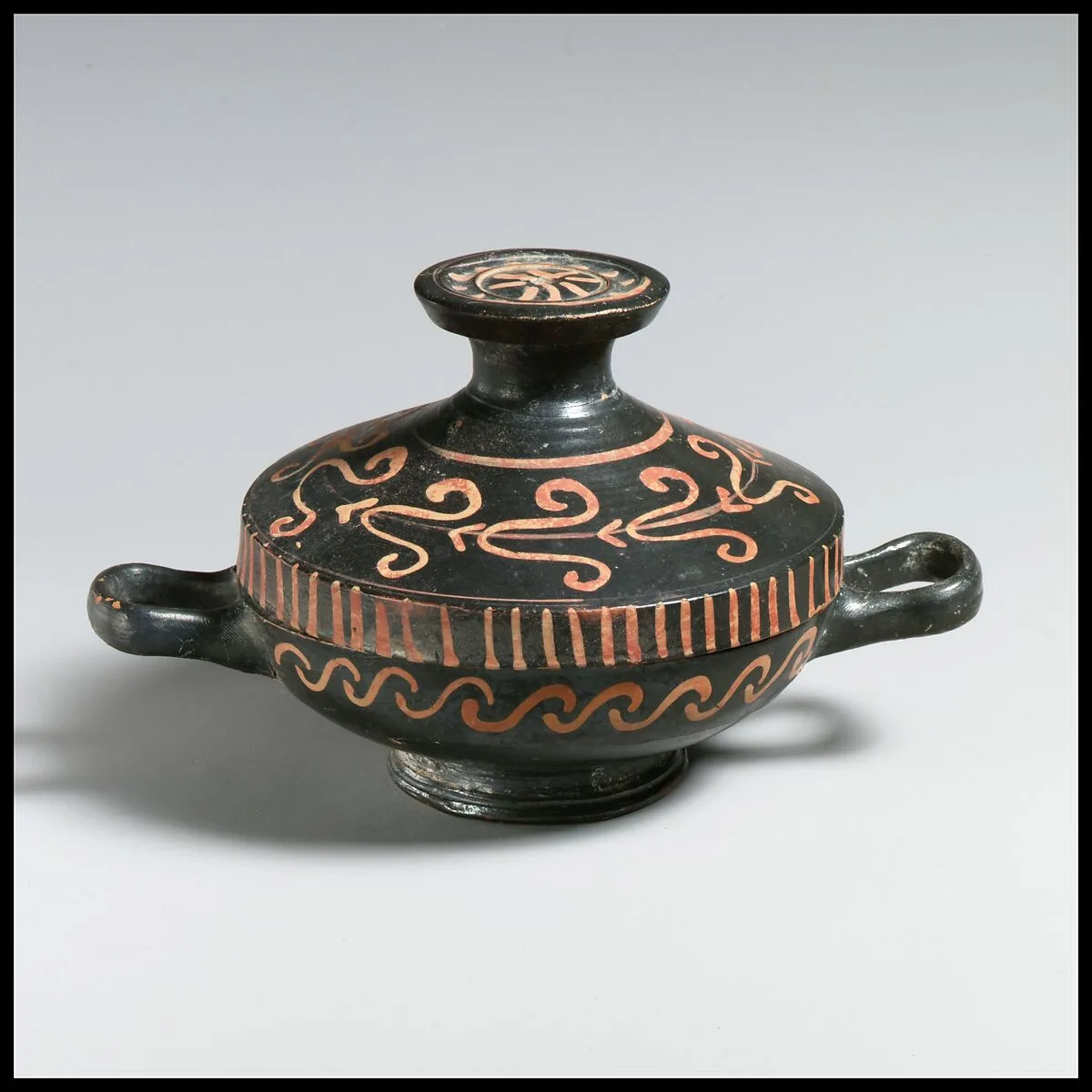 Lekanis with lid — Xenon Group