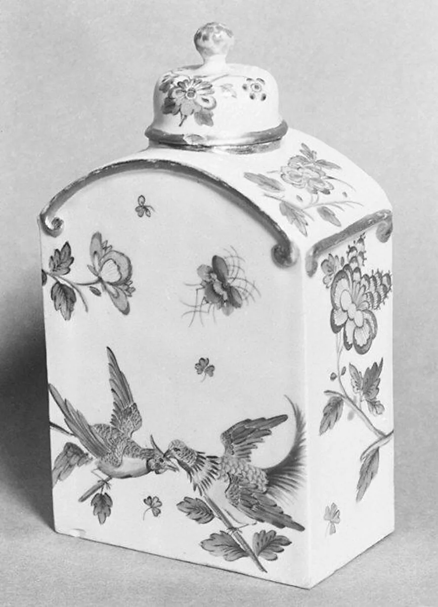 Tea caddy — Fürstenberg Porcelain Manufactory