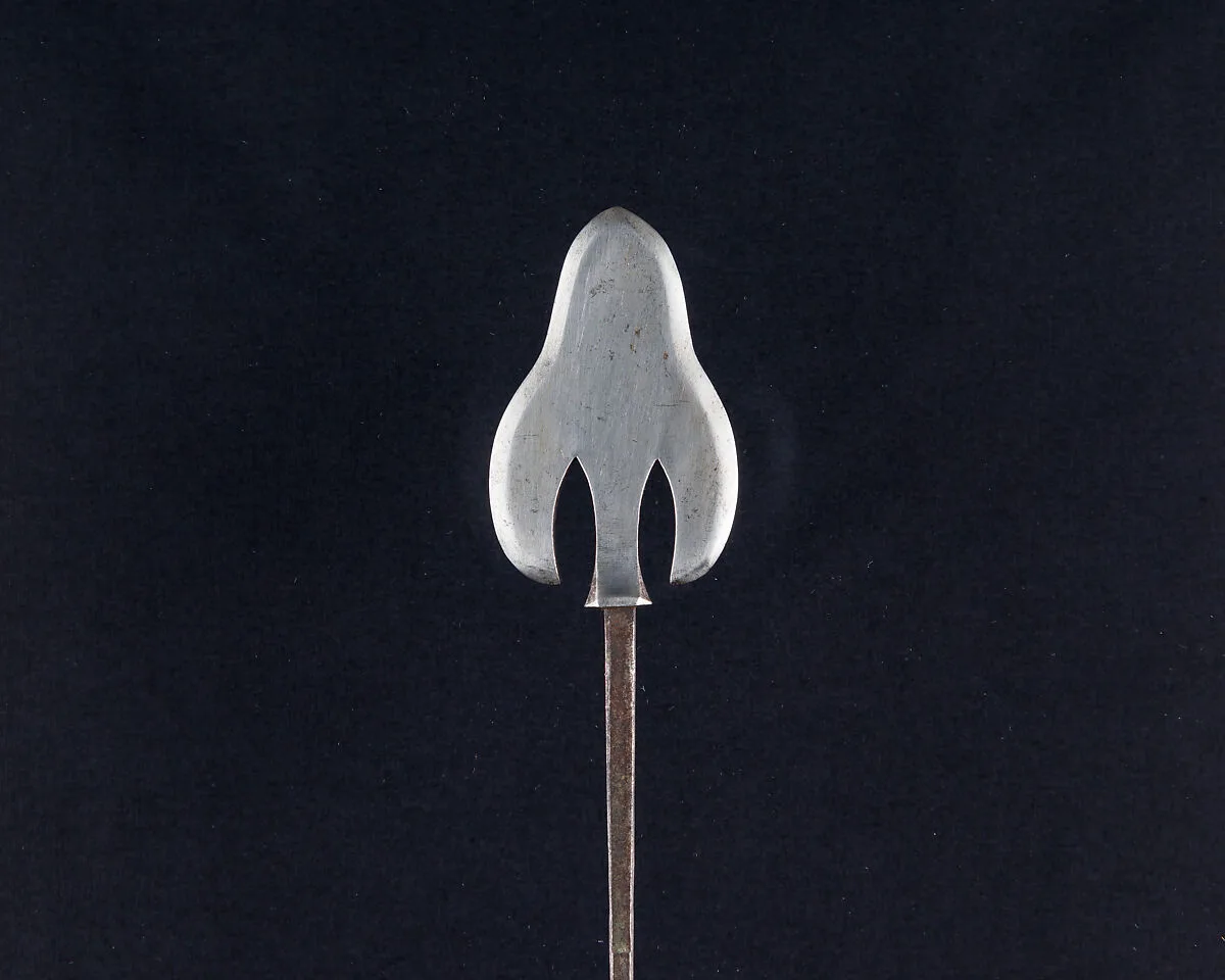 Arrowhead (<i>Yanone</i>) — Unknown