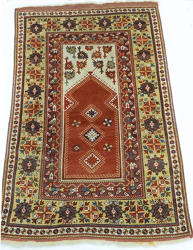Prayer Rug with Niche Design