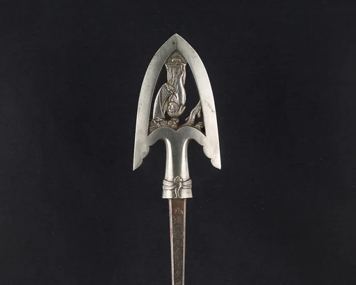 Arrowhead (<i>Yanone</i>)