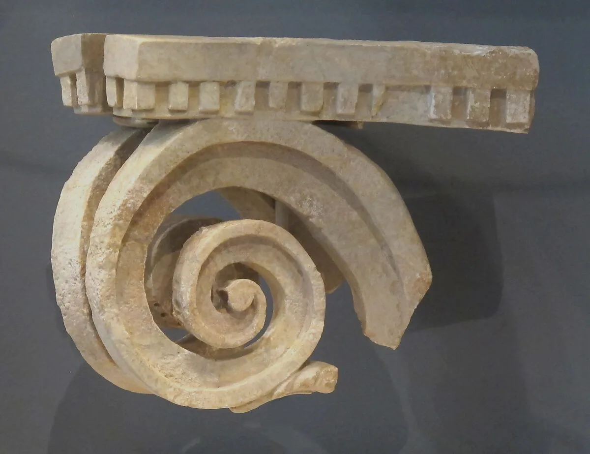 Capital fragment from a funerary shrine (naiskos) — Unknown
