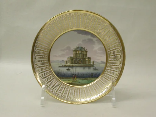 Saucer (part of a service)
