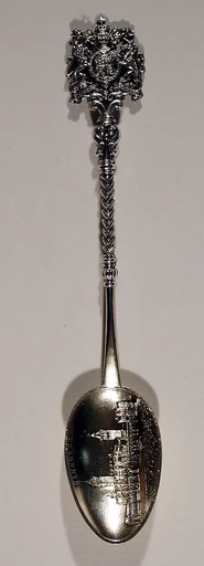Souvenir spoon with finial in form of arms of England