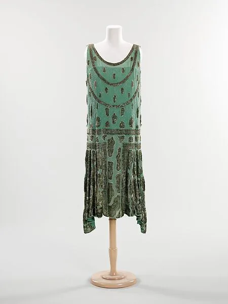 Evening dress — Unknown