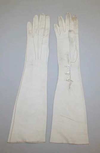 Wedding gloves