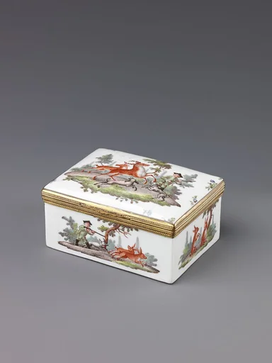 Snuffbox with Hunting Scenes