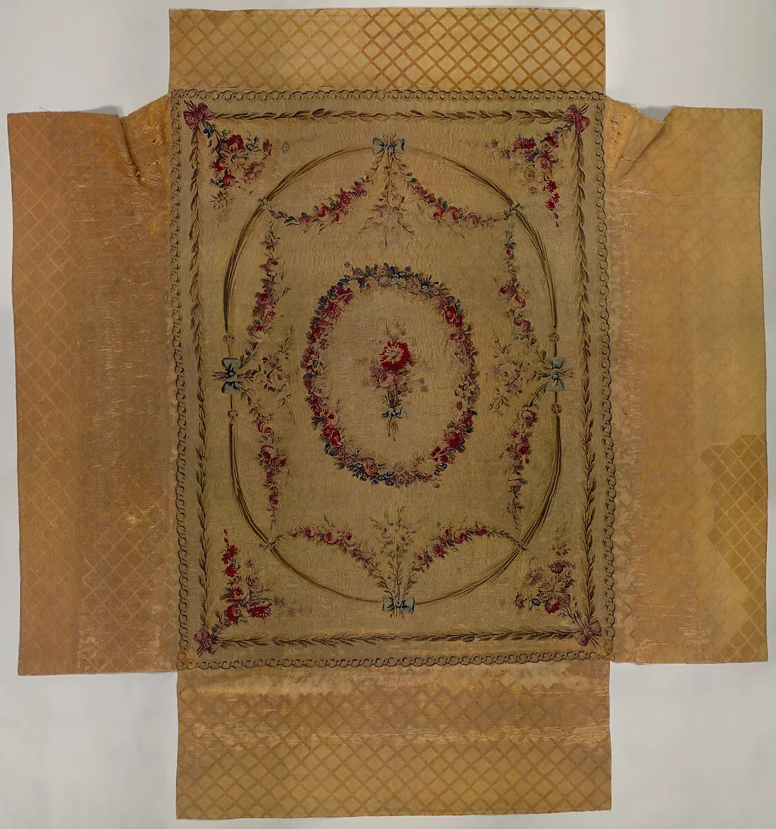 Coverlet for a bed (Lit à la duchesse en impériale) — Beauvais