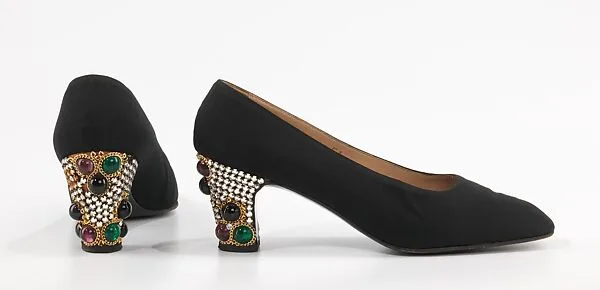 Evening pumps — Samo