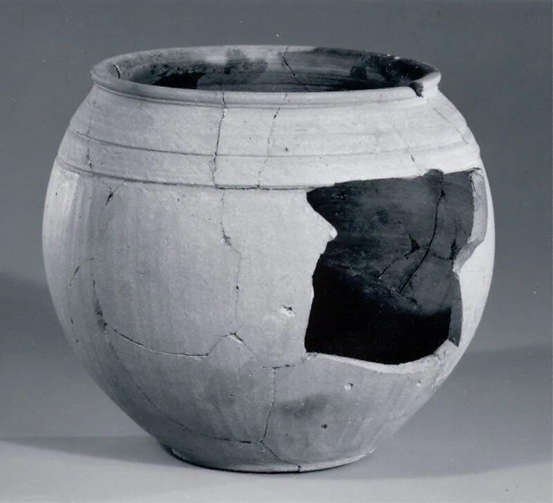 Globular jar — Unknown