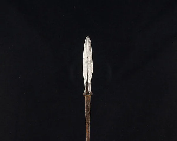 Arrowhead (<i>Yanone</i>) — Unknown