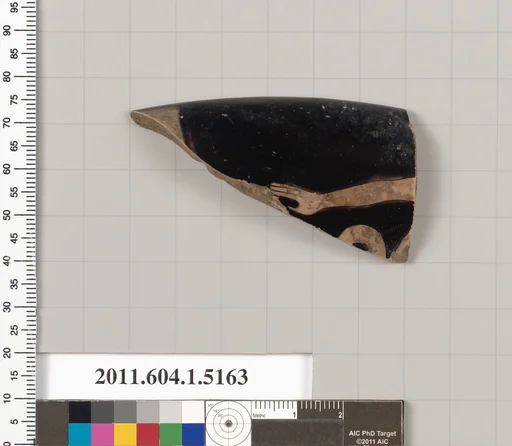 Terracotta rim fragment of a kylix (drinking cup)