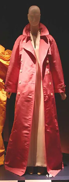 Evening coat — Yves Saint Laurent|Yves Saint Laurent