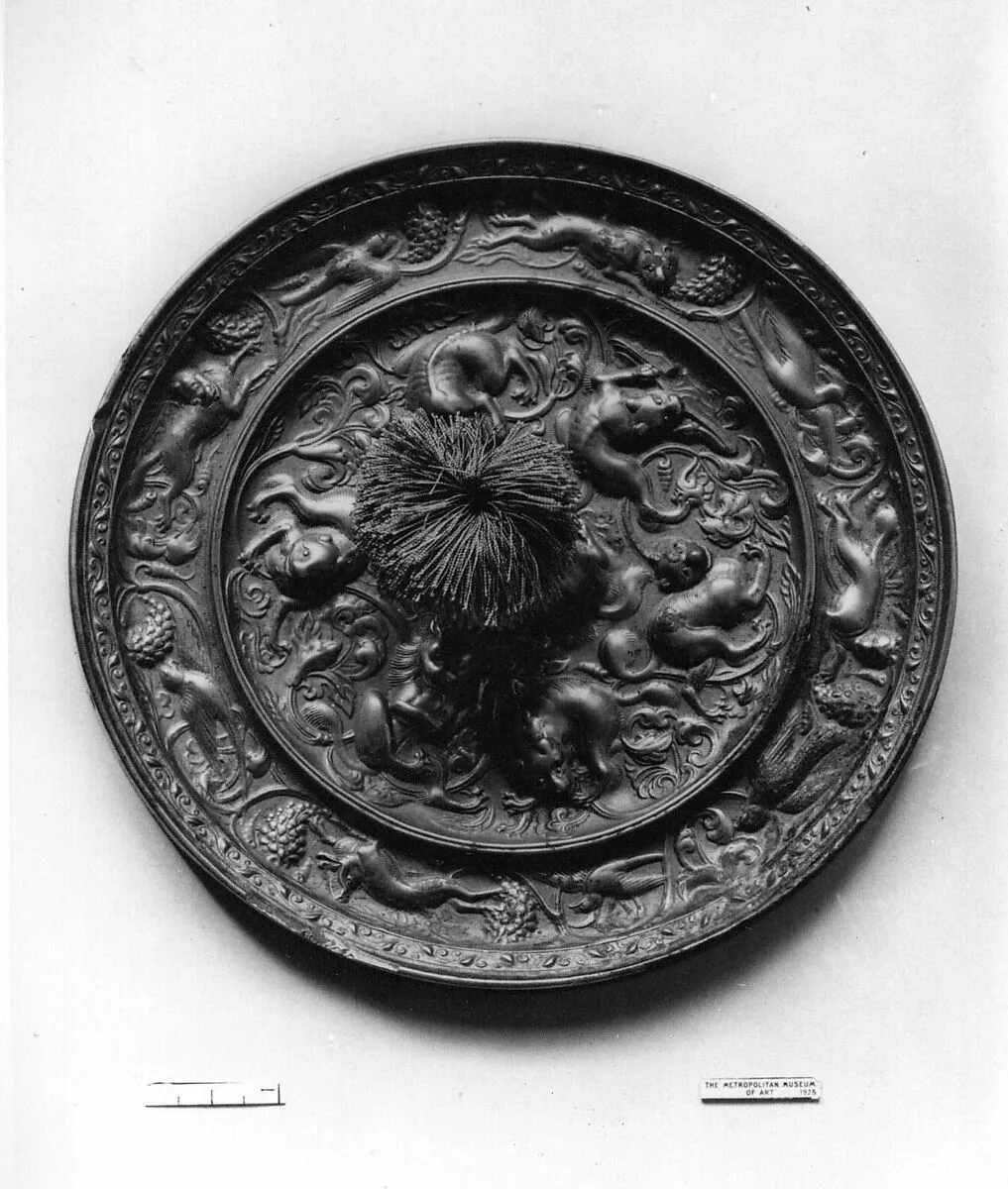 唐 海獸葡萄紋銅鏡|Mirror with Grapes and Fantastic Sea Animals — Unknown