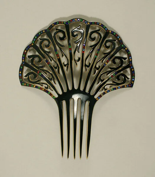 Comb — Unknown