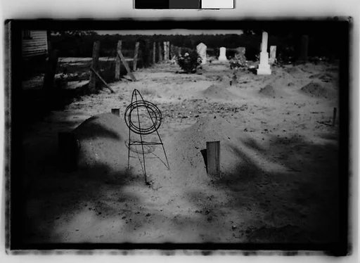 [Grave, Alabama]