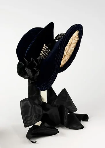 Evening bonnet