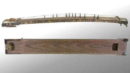 Koto (箏)