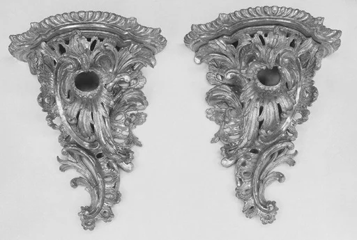 Pair of wall brackets