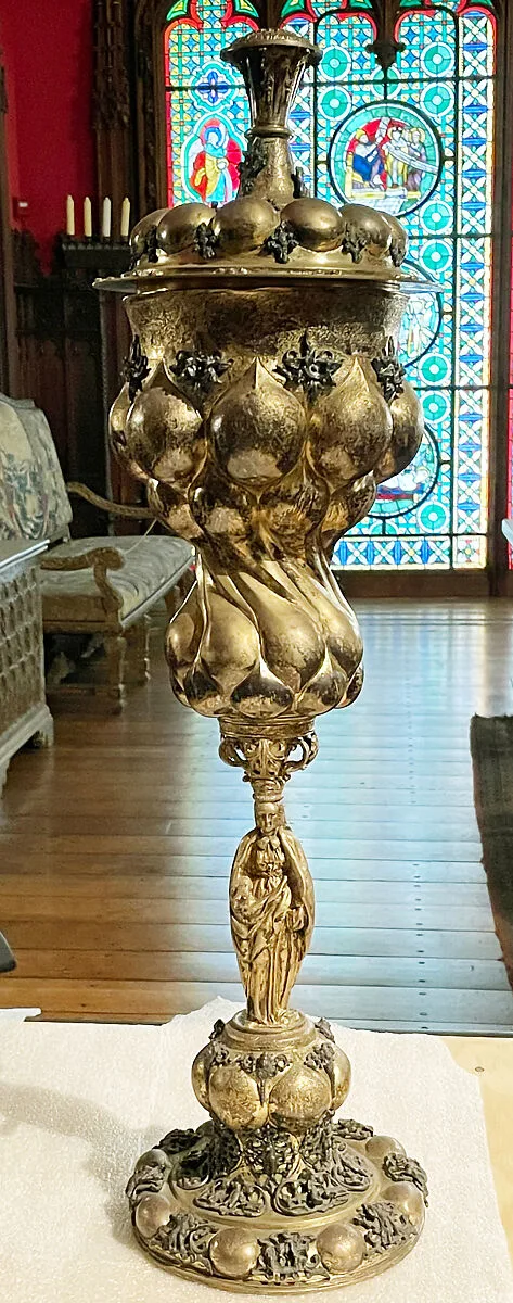 Standing cup with cover (Hanap) — Unknown