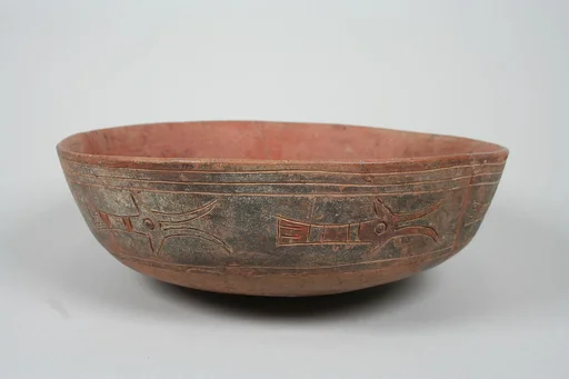 Incised bowl with birds