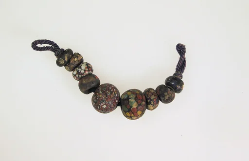 Beads, 9