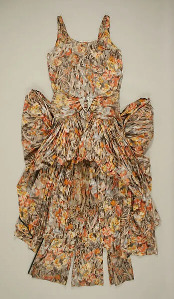 Evening dress — Unknown