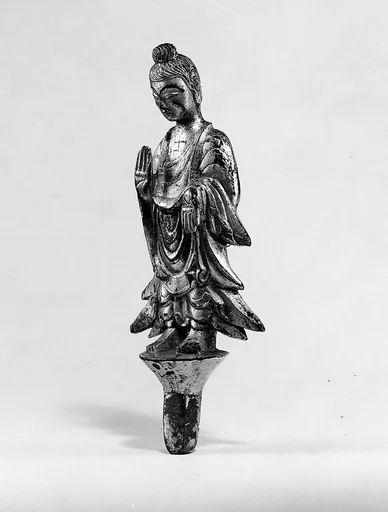 東魏  彩繪石雕佛像|Buddha on a lotus pedestal