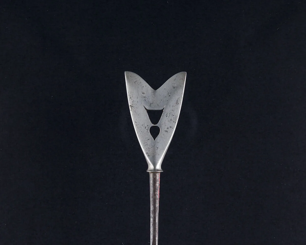 Arrowhead (<i>Yanone</i>) — Unknown