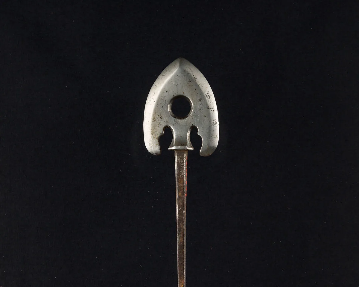 Arrowhead (<i>Yanone</i>) — Unknown
