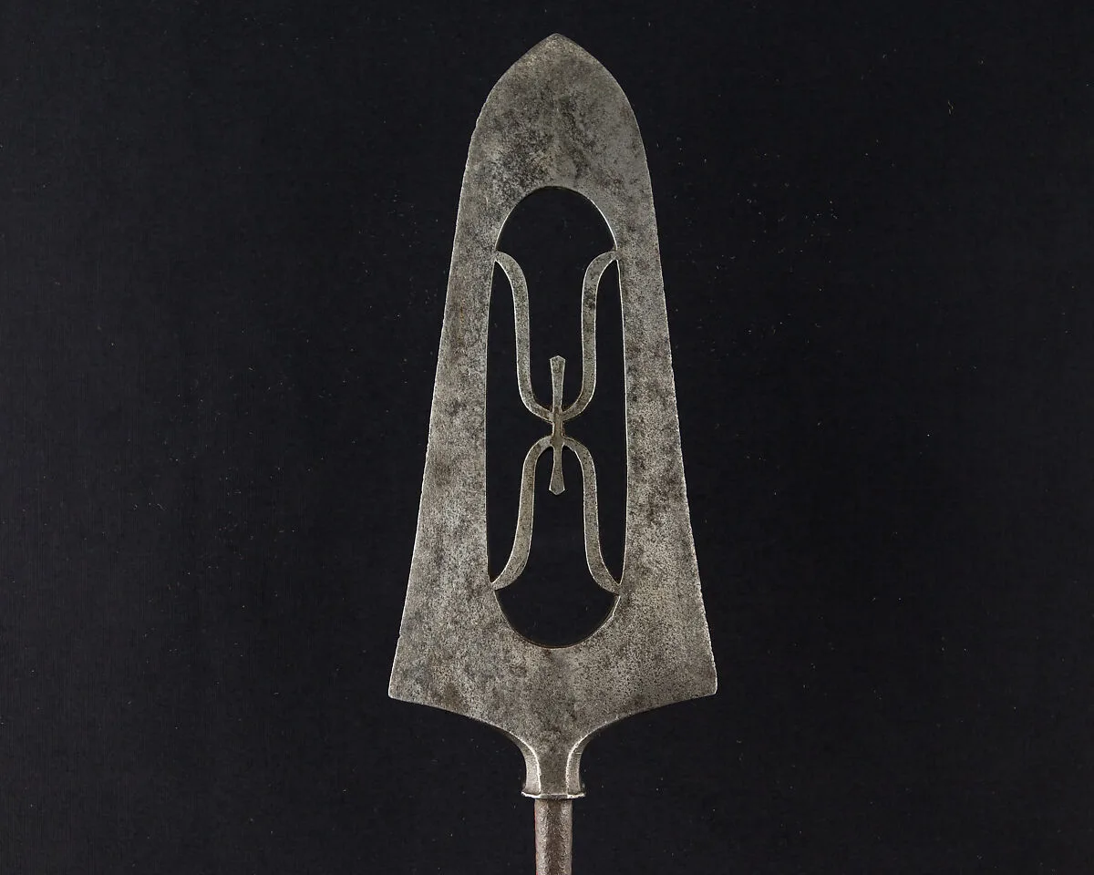 Arrowhead (<i>Yanone</i>) — Unknown