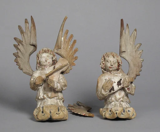 Angel Playing Instrument