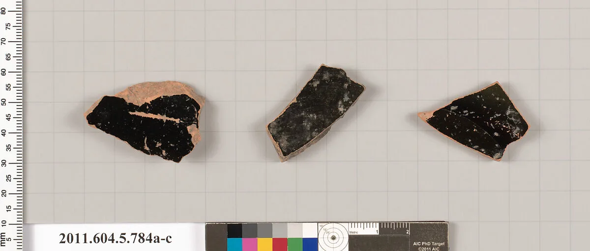 Terracotta fragments of kylikes (drinking cups) — Unknown