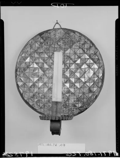 Sconce