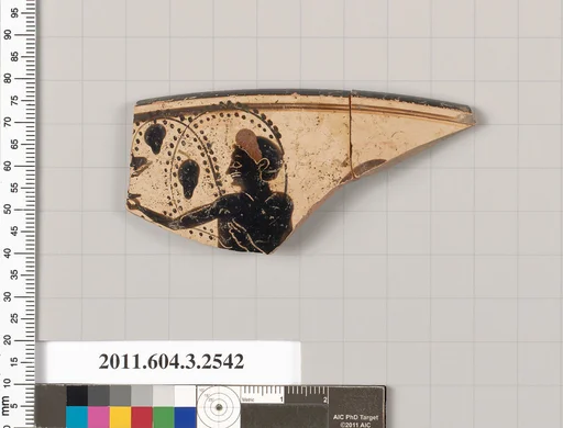Terracotta rim fragment of a kylix (drinking cup)