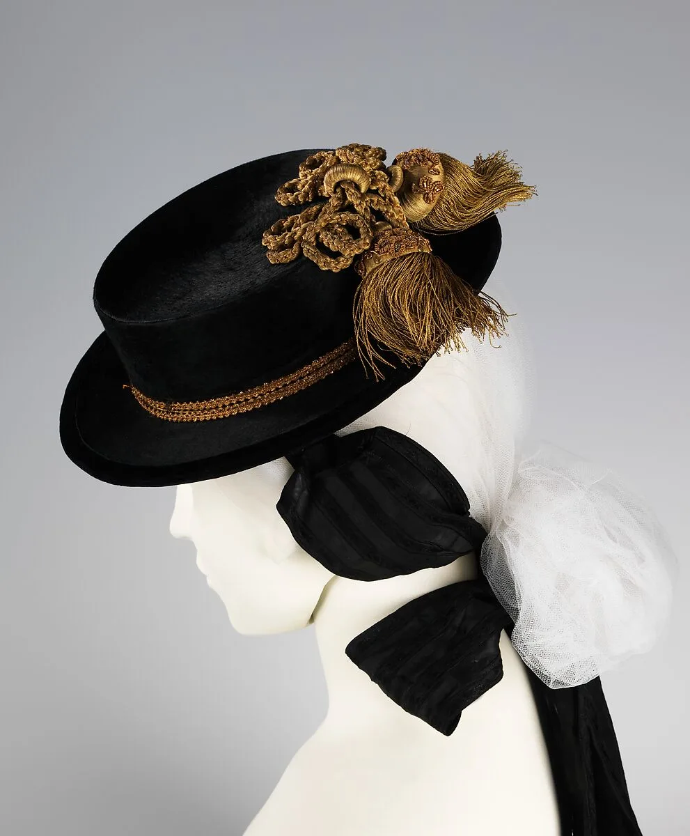 Hat — Unknown