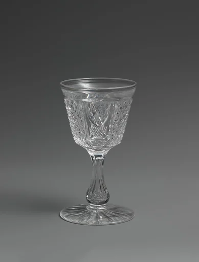 Medium drinking vessel