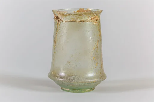 Glass beaker