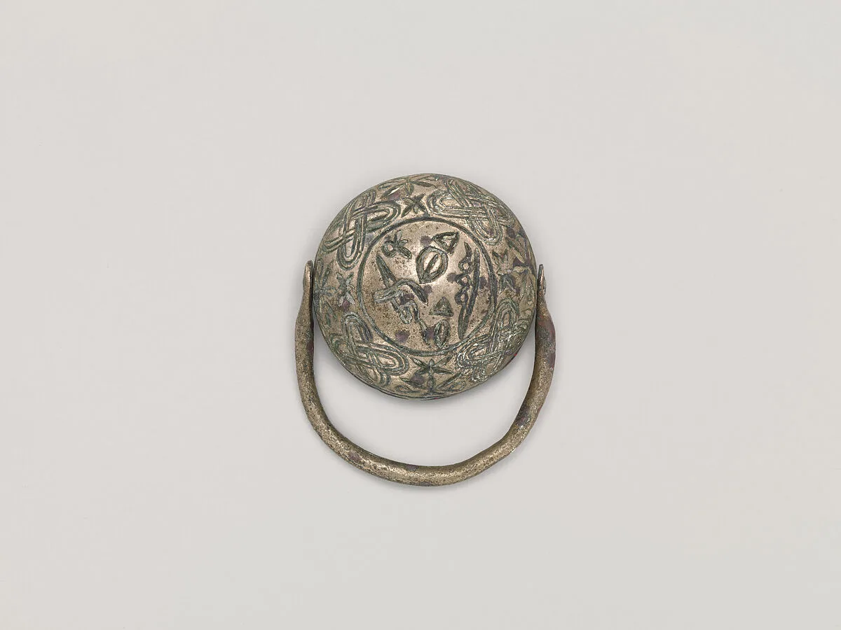 Stamp seal with a handle and a hieroglyphic inscription — Unknown