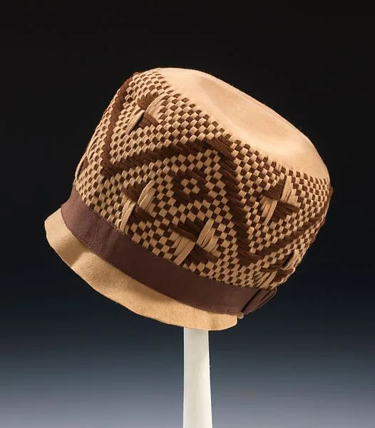 Cloche — Unknown