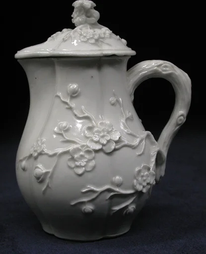 Milk jug with cover